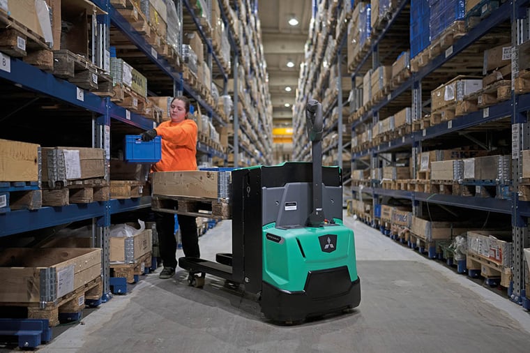 PREMiA ES pedestrian power pallet