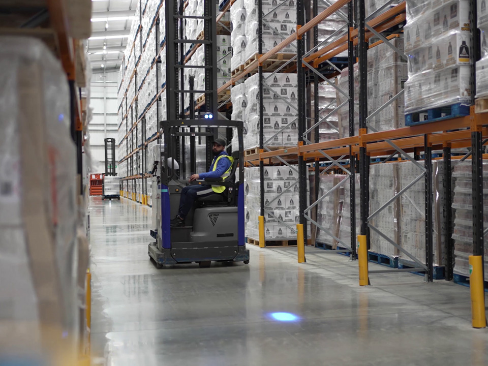 RB series reach truck